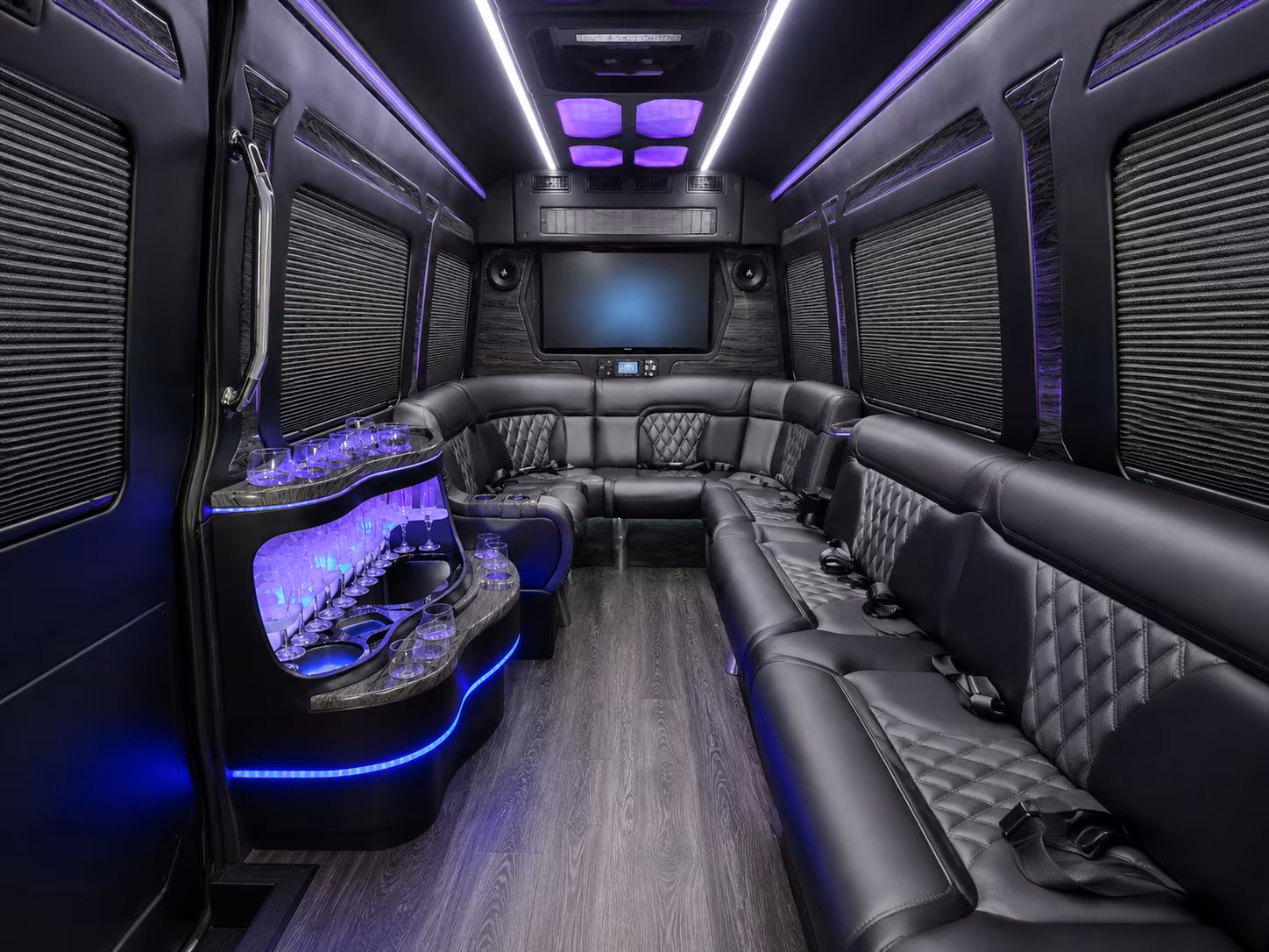 find the perfect transportation for your next airport transfer 1