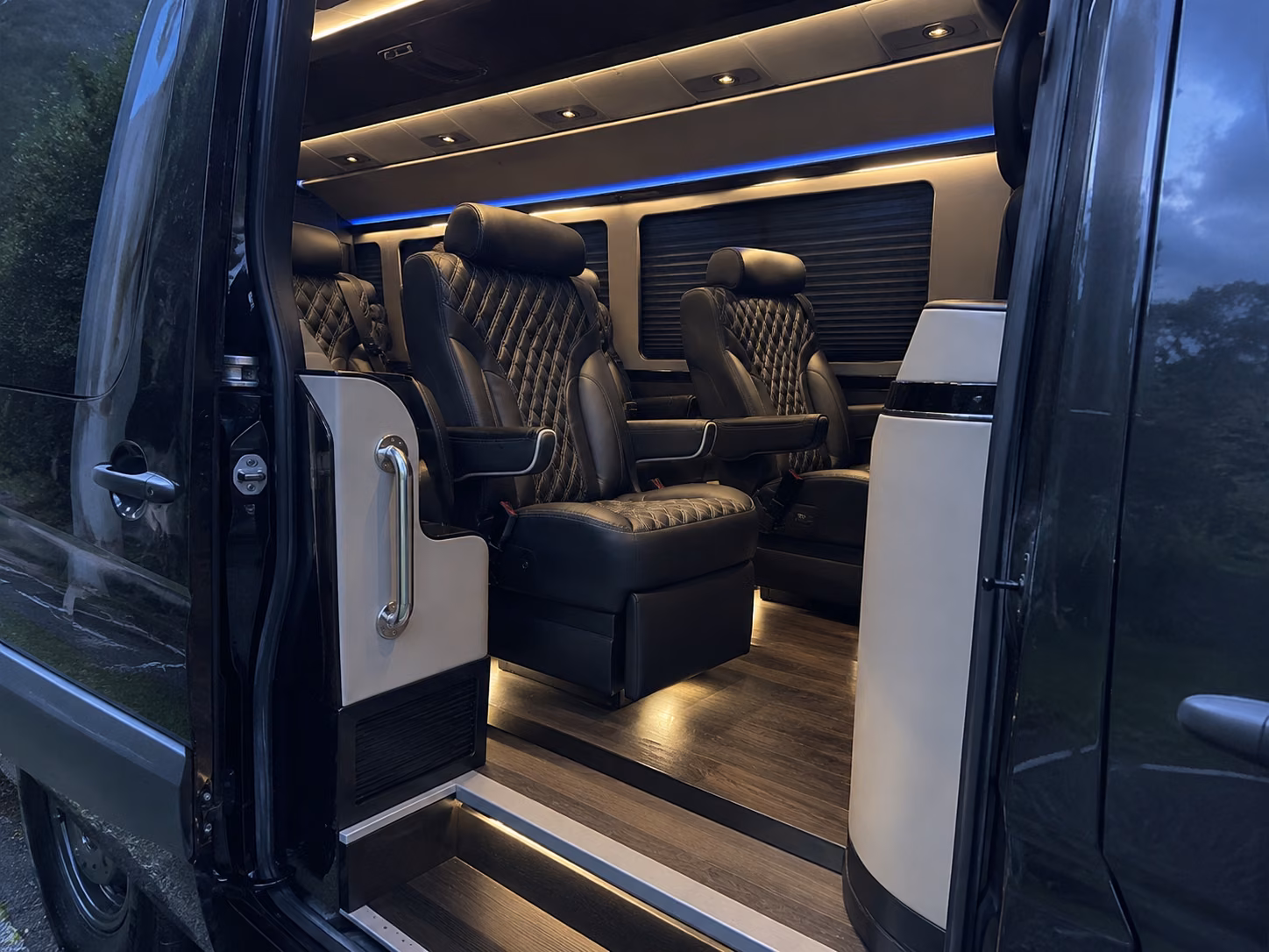 find the perfect transportation for your next corporate event 2